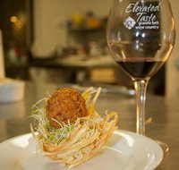 Whiskey Gully Wines - Sydneys Hotel