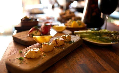 Deeks Bakery & Cafe - Sydneys Hotel 6