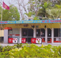 Newell Beach Takeaway and Cafe - Sydneys Hotel