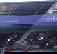 Salty Squid Licensed Seafood Bistro - Sydneys Hotel