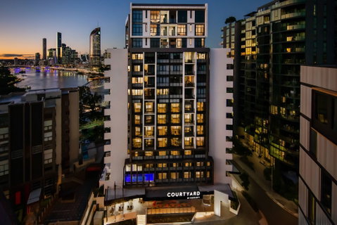 Courtyard Brisbane South Bank - Sydneys Hotel 0