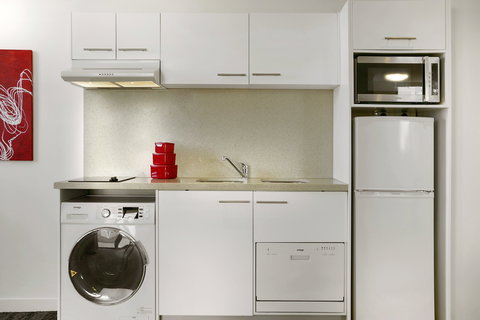 Quest South Brisbane - Sydneys Hotel 9
