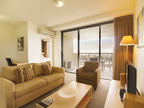 Oaks 212 Margaret - Sydneys Hotel 3