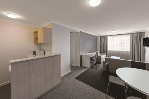 Rendezvous Hotel Perth Central - Sydneys Hotel 8
