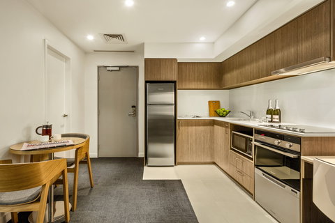 Quest Mounts Bay Road - Sydneys Hotel 5