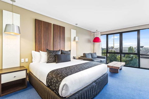 Quality Inn Taylors Lakes Motel - Sydneys Hotel 5