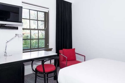 Peppers Gallery Hotel, Canberra - Sydneys Hotel 3