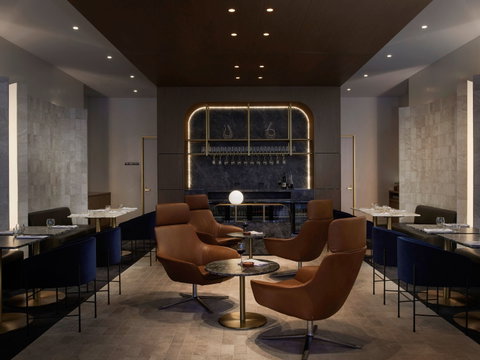 Pullman Adelaide - Sydneys Hotel 9