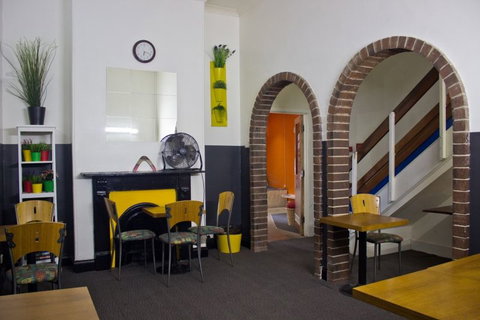 Adelaide Travellers Inn - Sydneys Hotel 0