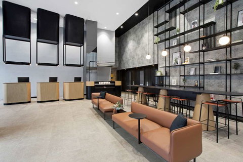 Travelodge Melbourne Docklands - Sydneys Hotel 1