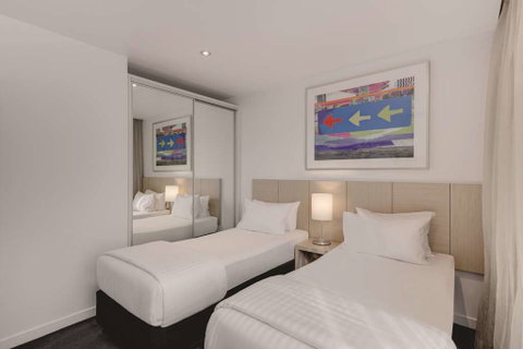 Travelodge Melbourne Docklands - Sydneys Hotel 5