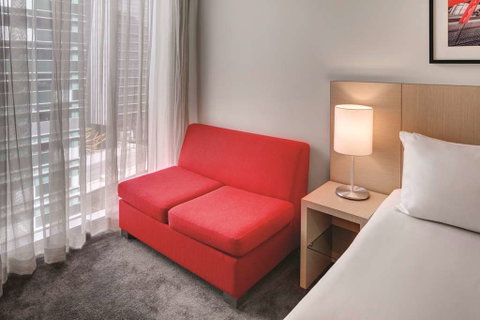 Travelodge Melbourne Docklands - Sydneys Hotel 14