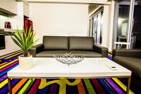 Adge Apartment Hotel - Sydneys Hotel 7