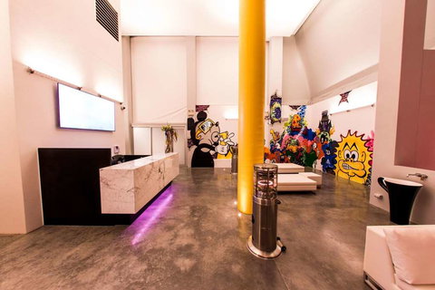 Adge Apartment Hotel - Sydneys Hotel 16