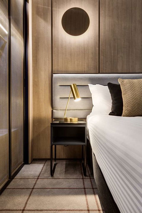 Vibe Hotel Sydney Darling Harbour - Sydneys Hotel 6