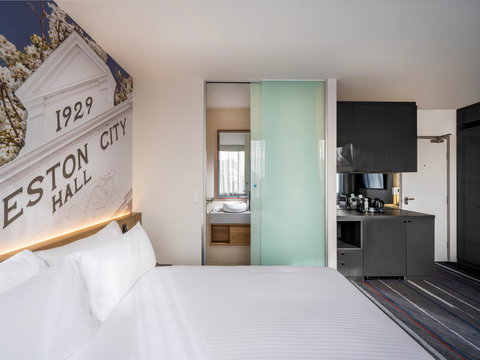 Novotel Melbourne Preston - Sydneys Hotel 4