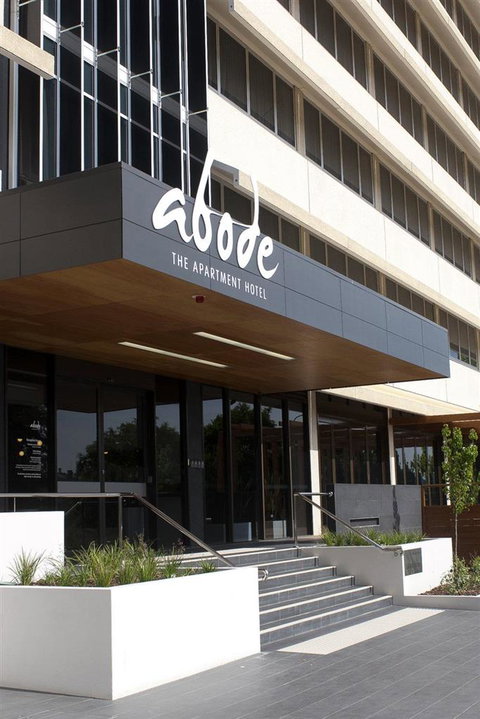 Abode Woden - Sydneys Hotel 0
