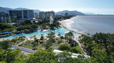 Pacific Hotel Cairns - Sydneys Hotel 0