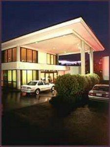 Sandown Regency Motor Inn - Sydneys Hotel 0