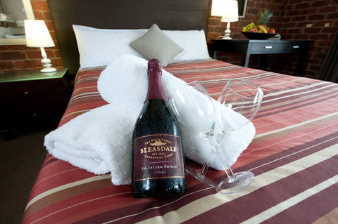 Admiral Motor Inn - Sydneys Hotel 2