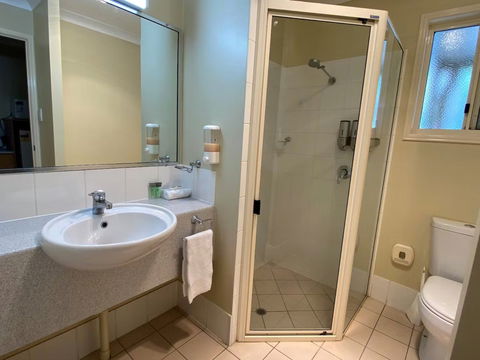 Gayndah Colonial Motor Inn - Sydneys Hotel 2