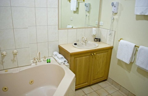 Admiralty Inn - Sydneys Hotel 2
