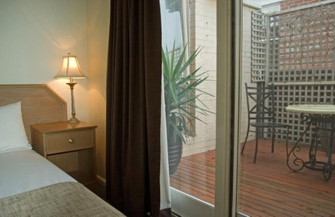 Admiralty Inn - Sydneys Hotel 4