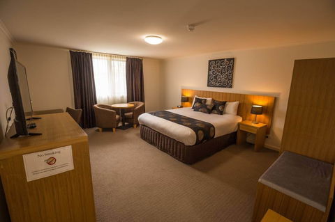 Bairnsdale International - Sydneys Hotel 2