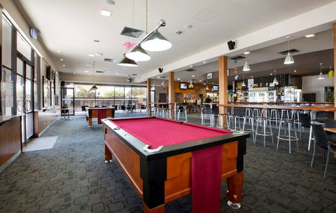 Nightcap At Playford Tavern - Sydneys Hotel 4