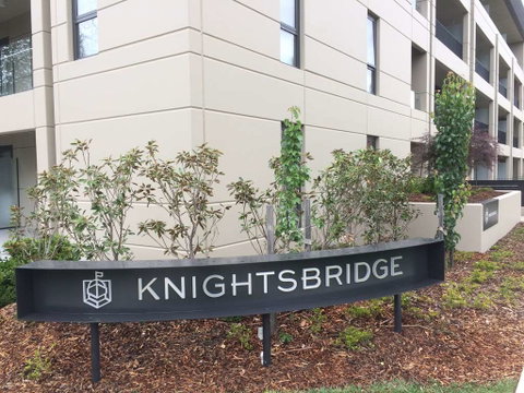 Knightsbridge Canberra - Sydneys Hotel 1