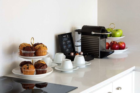 Knightsbridge Canberra - Sydneys Hotel 10