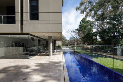 Knightsbridge Canberra - Sydneys Hotel 12