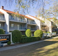 Pinnacle Apartments - Sydneys Hotel