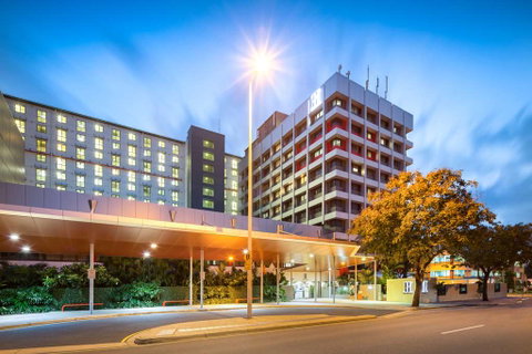 H on Smith Hotel - Sydneys Hotel 0