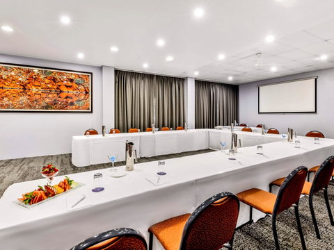 Novotel Darwin Atrium - Sydneys Hotel 10