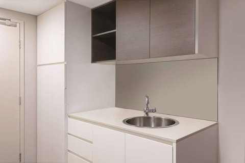 Adina Apartment Hotel Darwin Waterfront - Sydneys Hotel 10