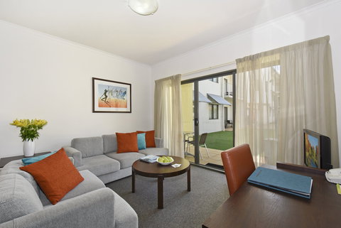 Metro Advance Apartments & Hotel - Sydneys Hotel 5