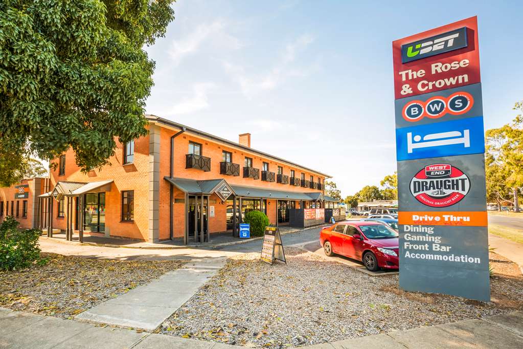 Salisbury Downs SA Sydneys Hotel