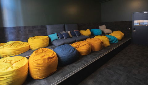 United Backpackers - Sydneys Hotel 1