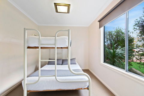 Bellevue On The Lakes - Sydneys Hotel 2