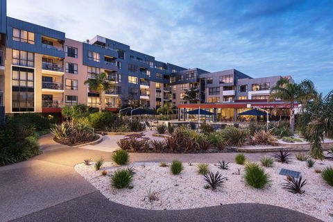 Esplanade Resort And Spa - Sydneys Hotel 0