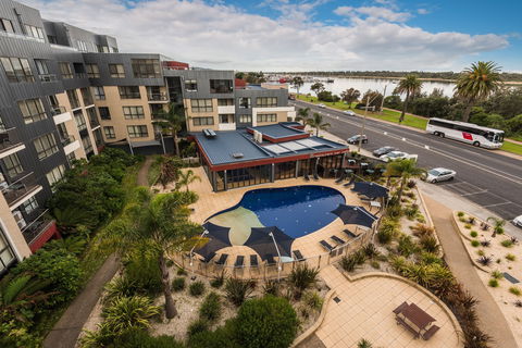 Esplanade Resort And Spa - Sydneys Hotel 1