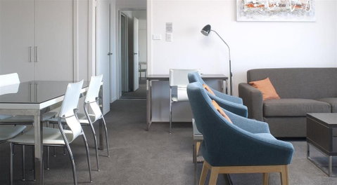 Abode Tuggeranong - Sydneys Hotel 2