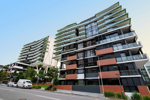 Arise Arena - Sydneys Hotel 0