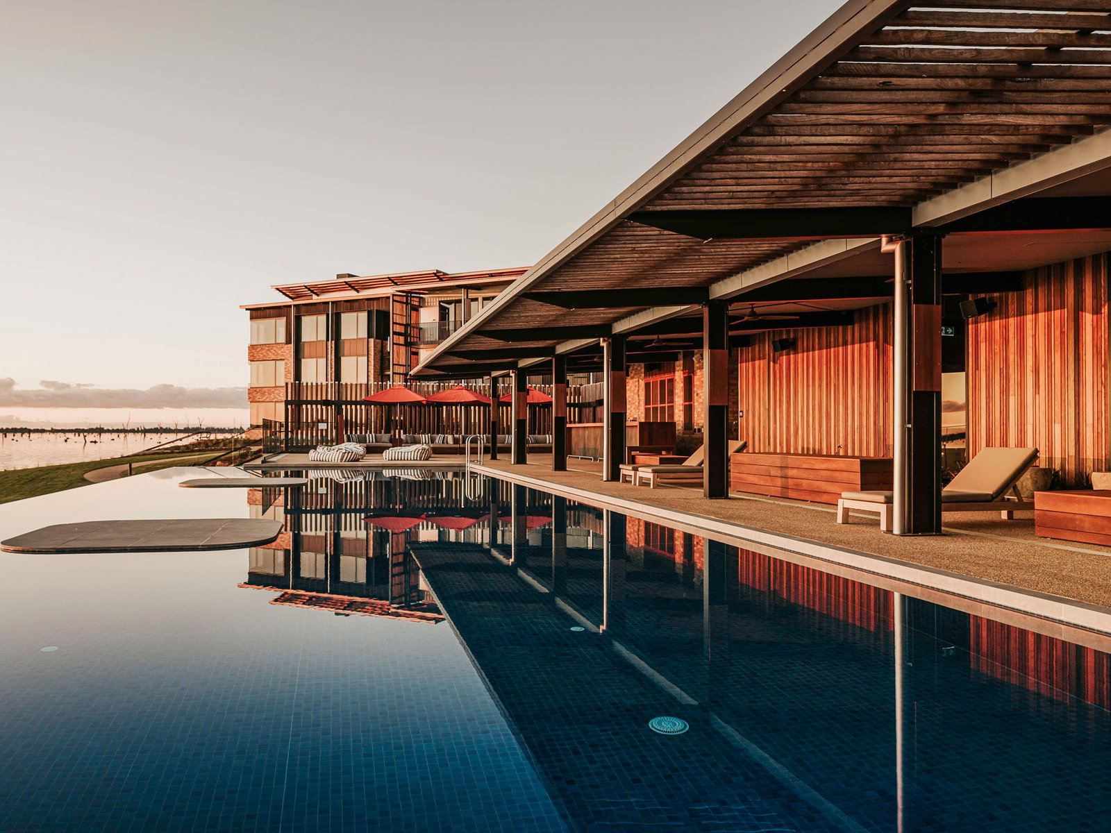 Yarrawonga VIC Sydneys Hotel