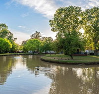 Discovery Parks Moama Maidens - Sydneys Hotel