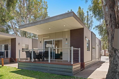 Discovery Parks Moama Maidens - Sydneys Hotel 2