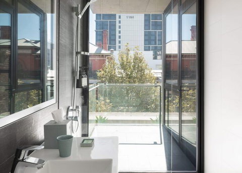 Alex Hotel, Perth - Sydneys Hotel 7