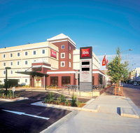 Ibis Newcastle - Sydneys Hotel