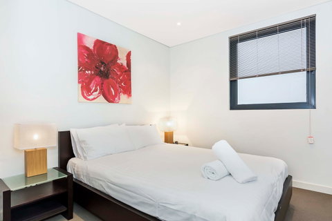 Astra Apartments Perth - Sydneys Hotel 11